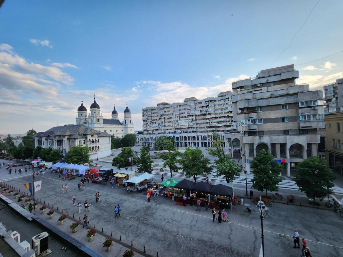 Stefan Cel Mare Boulevard Pedestrian Street Palas Iasi Exterior foto
