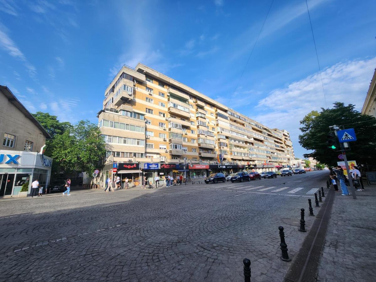 Stefan Cel Mare Boulevard Pedestrian Street Palas Iasi Exterior foto