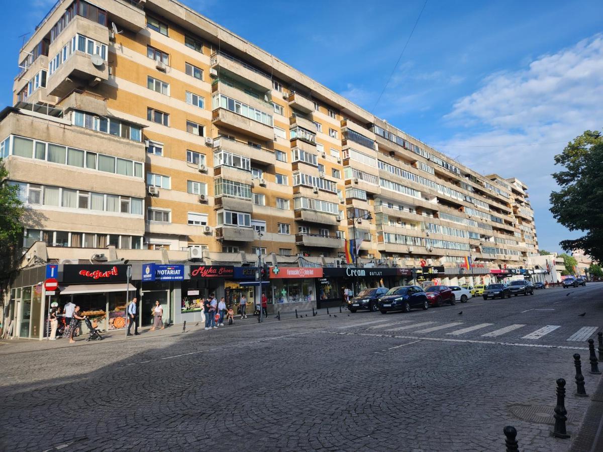 Stefan Cel Mare Boulevard Pedestrian Street Palas Iasi Exterior foto